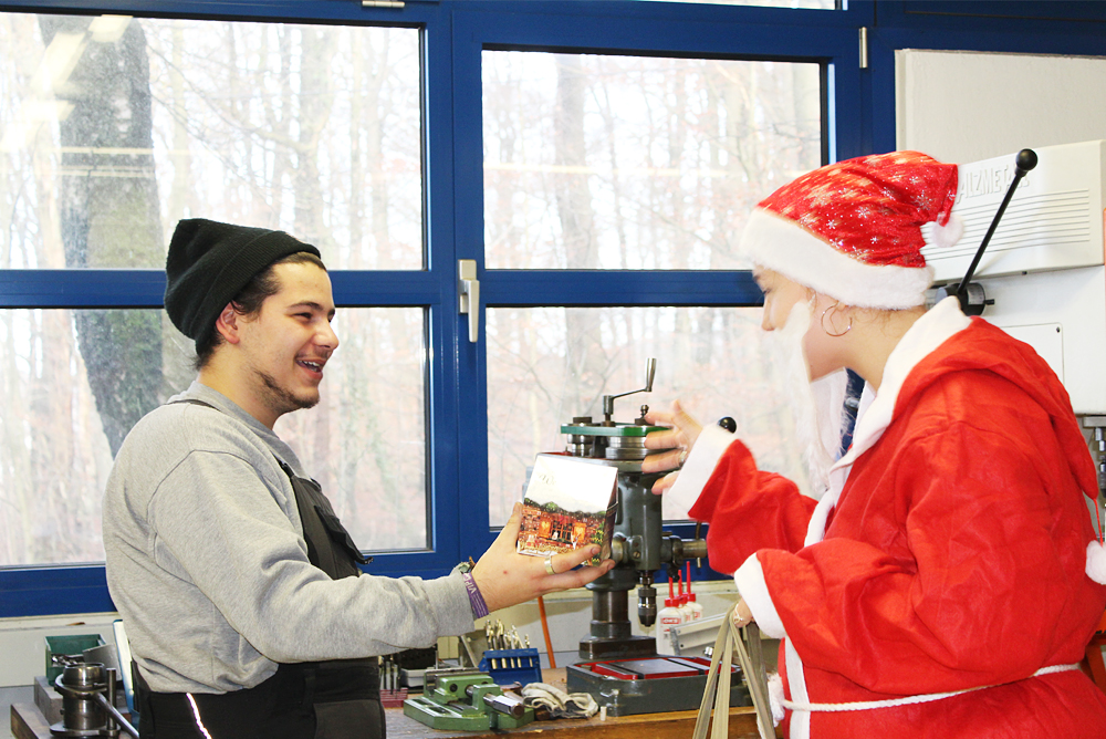 WiKa Erodiertechnik, Werkzeugbau, Lüdenscheid, Südwestfalen, Kathenbach, Weihnachtsfeier, Krombach